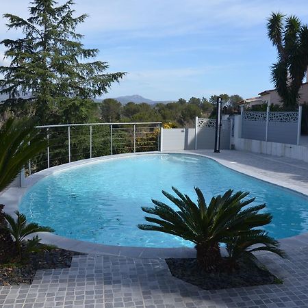 Belle Maison Avec Piscine Dans Les Hauteurs A Saint Raphael Exterior foto